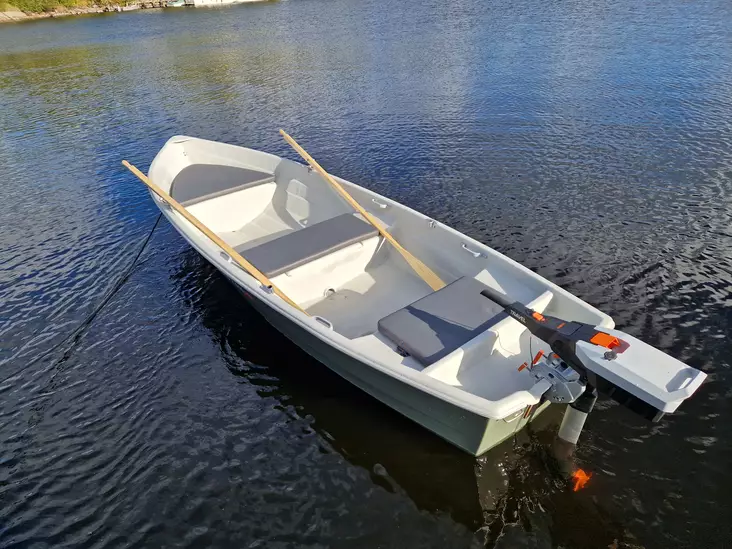 ESuvi 444 + Torqueedo Travel - Veneet - 02334 - 1