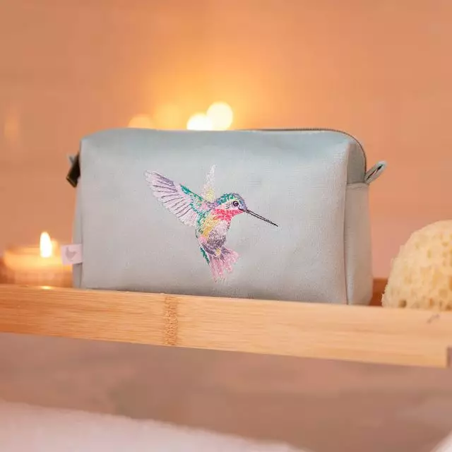 Wrendale meikkilaukku M Kolibri - Meikkipussit ja toilettilaukut - 5056464317524 - 1