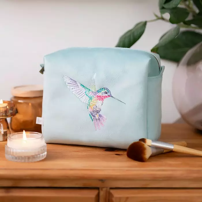 Wrendale meikkilaukku L Kolibri - Meikkipussit ja toilettilaukut - 5056464324195 - 1