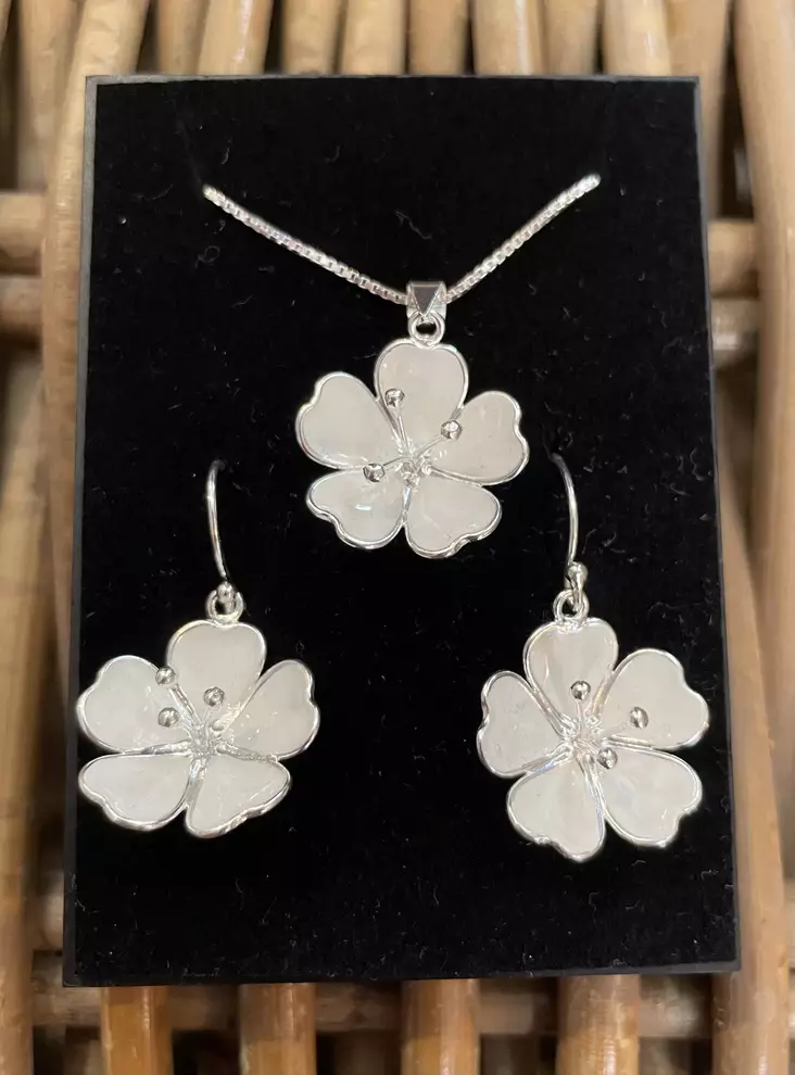 "Lumikukka-setti" kaulakoru sekä - Kaulakorut - 6430063669366 - 1