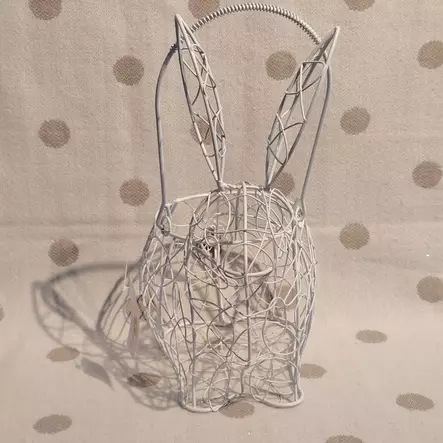 Metallikori pupu valkoinen sangalla - Korit ja säilytys - 8717459804357 - 2