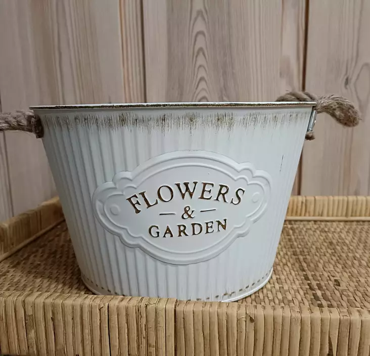 Peltiruukku "Flowers and garden" 24cm - Puutarha ja ruukut - 6430077182929 - 1